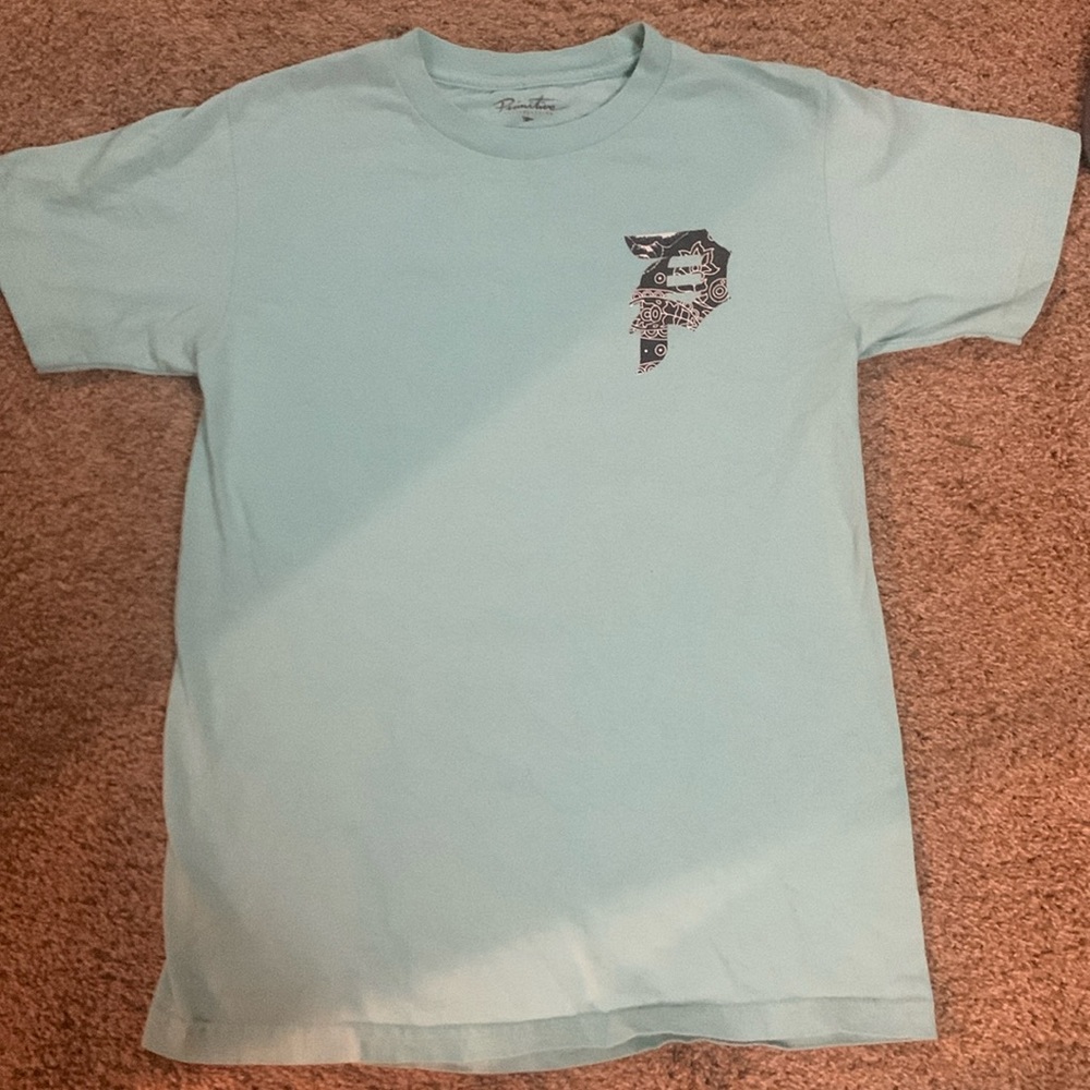 Primitive size small men’s paisley Tshirt
